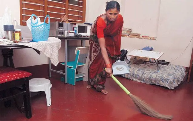 Full-time Maid